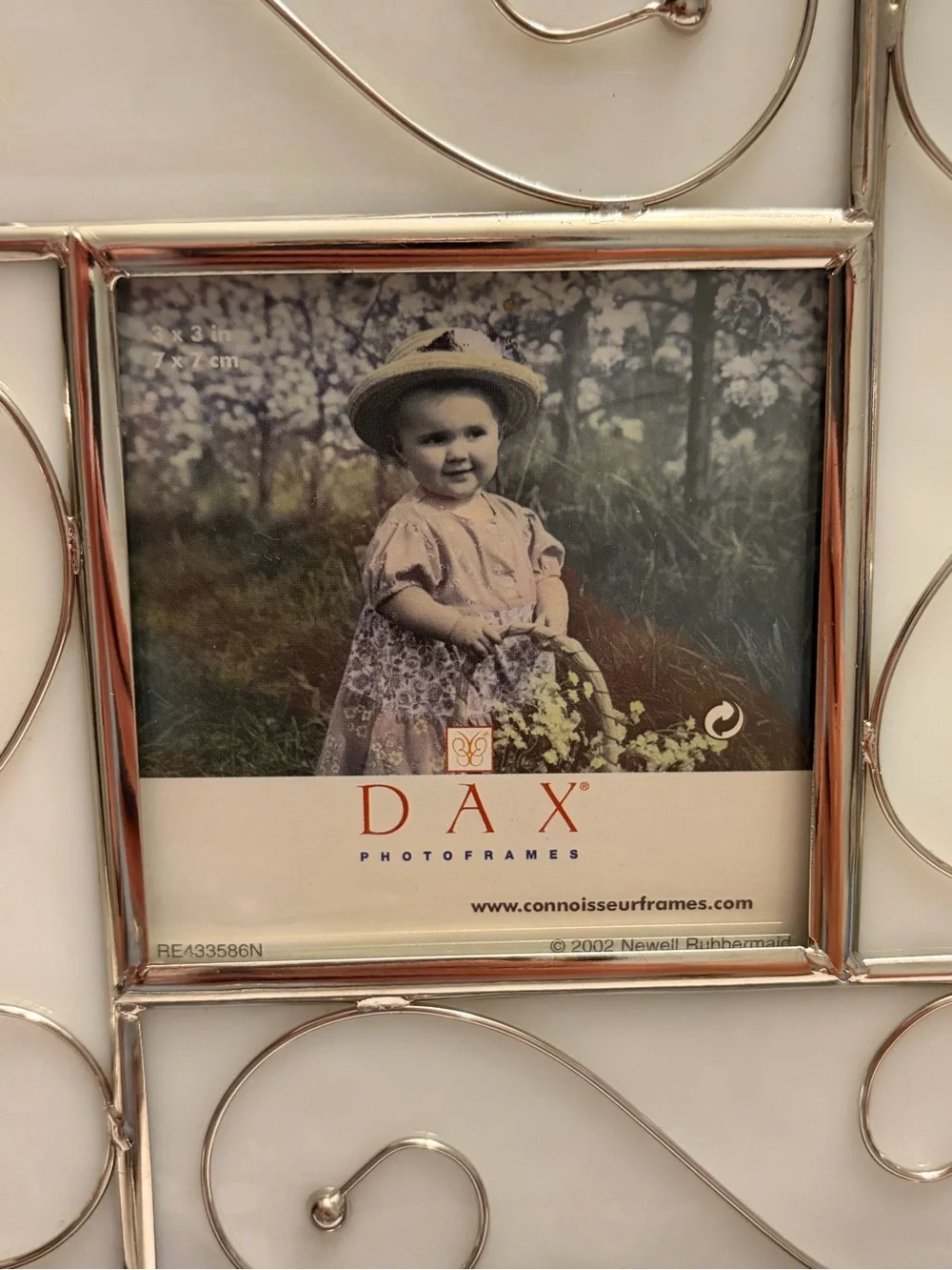 VintDAX Silver Metal & Glass Scroll Square 3x3 Freestanding Tabletop Photo Frame
